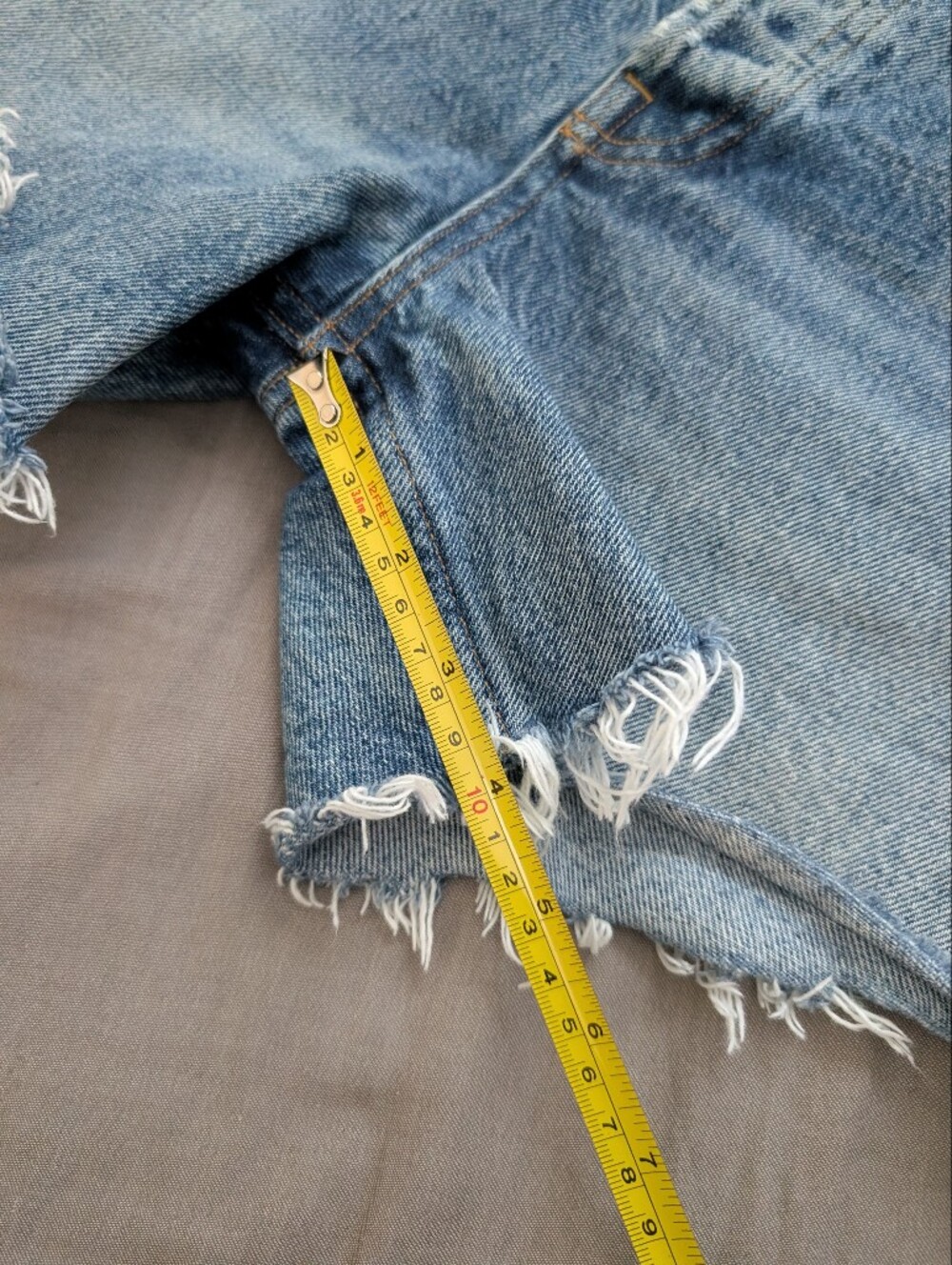 Agolde Riley Jeans Denim Shorts Outsider - Picture 10 of 12